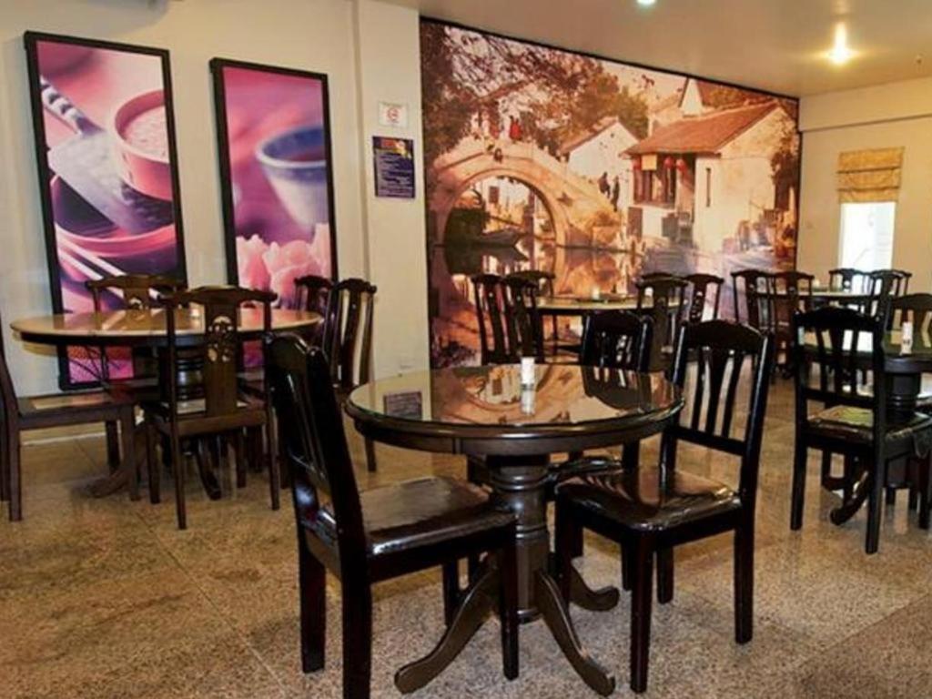 Traders Inn Brunei Бандар-Сери-Бегаван Экстерьер фото
