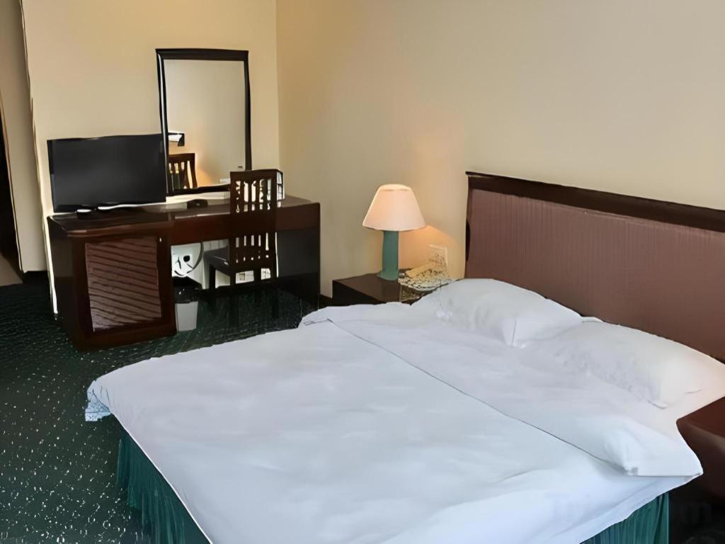 Traders Inn Brunei Бандар-Сери-Бегаван Экстерьер фото