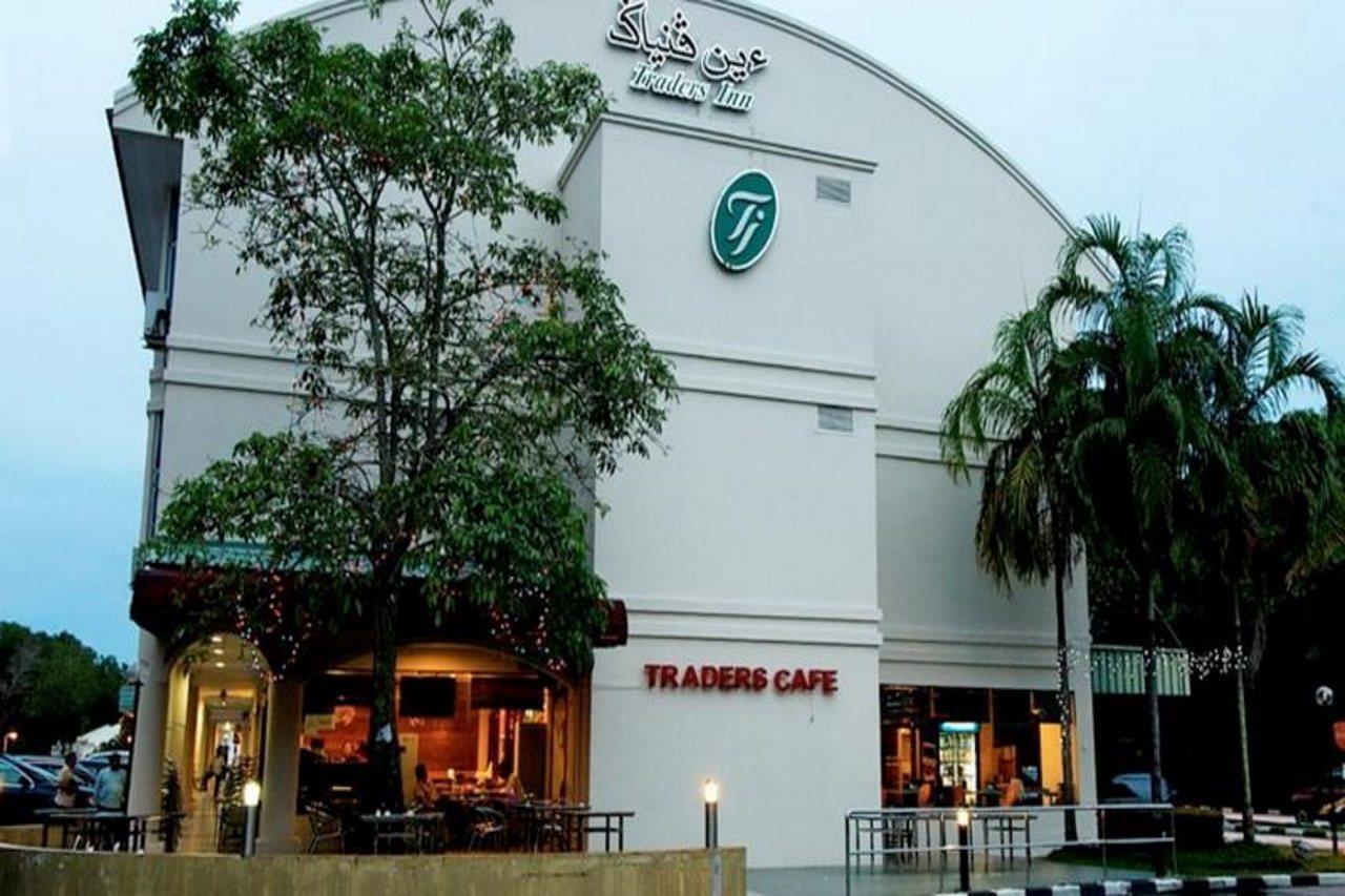 Traders Inn Brunei Бандар-Сери-Бегаван Экстерьер фото