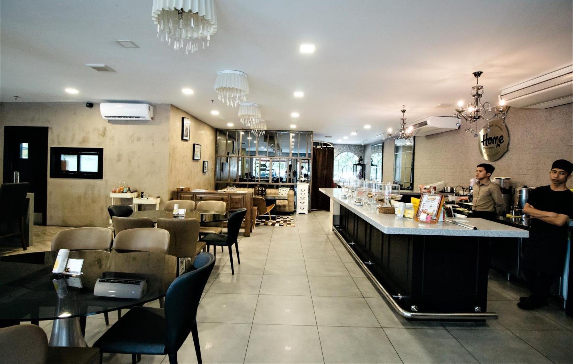 Traders Inn Brunei Бандар-Сери-Бегаван Экстерьер фото