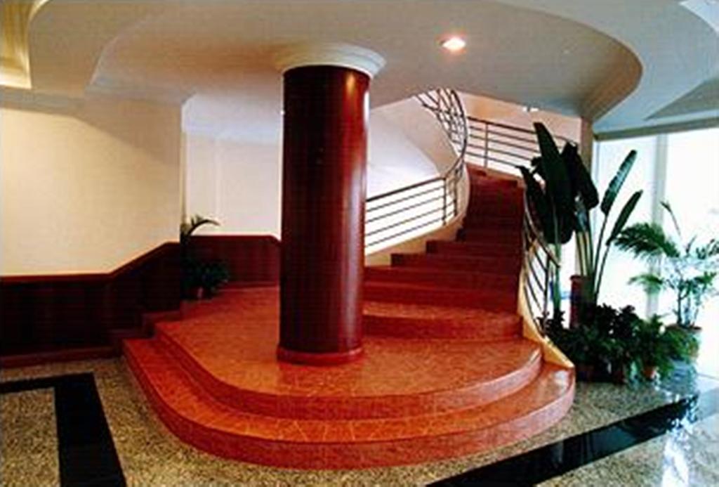 Traders Inn Brunei Бандар-Сери-Бегаван Экстерьер фото